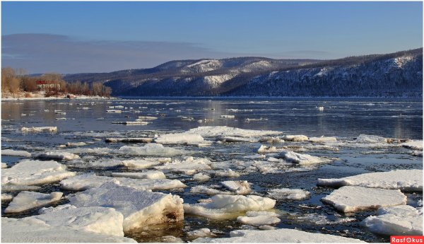 Тольятти Волга ранней весной