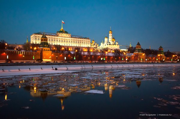 Кремль весной