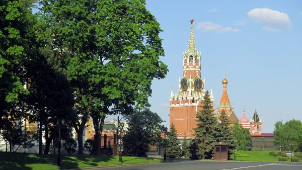 Москва Кремль Весна