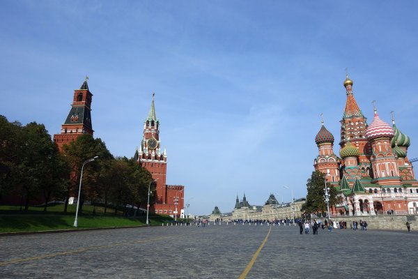 Кремль весной