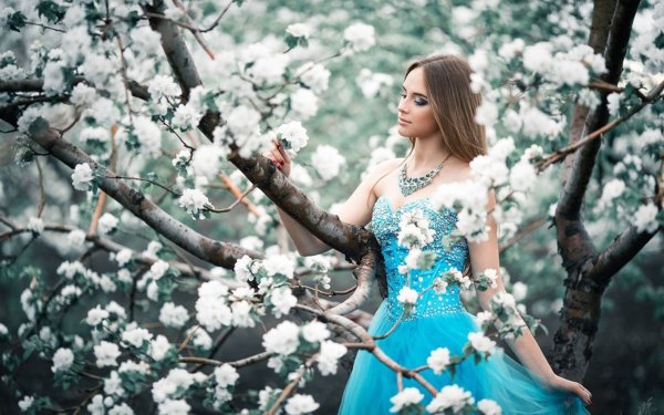 Апрельская нежность