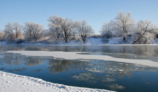 Ранняя Весна лед