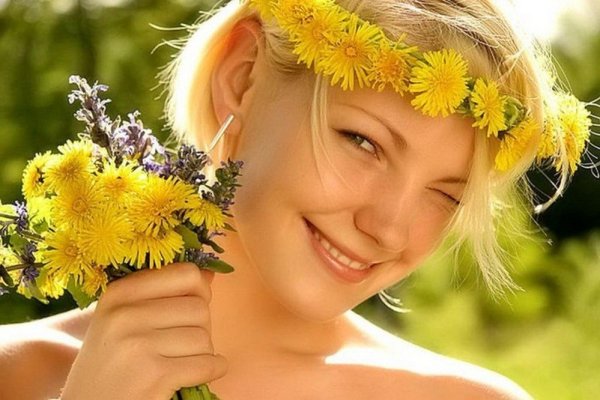Девочка в цветах