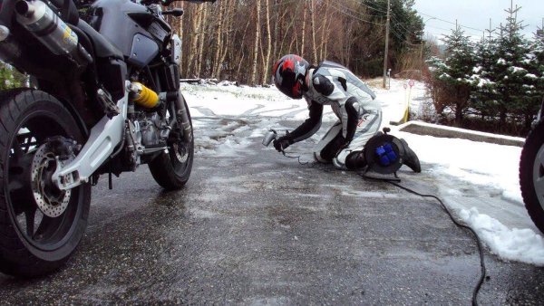 Мотоцикл в цветах