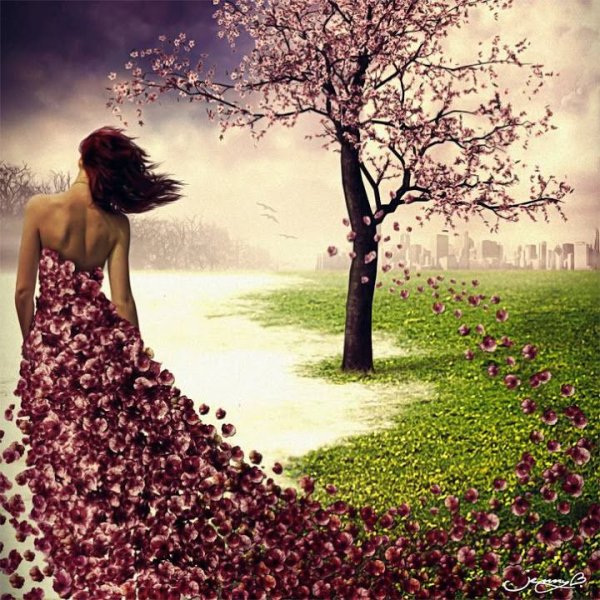 Счастливая женщина с цветами