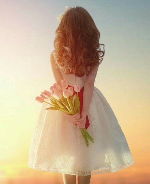 Девушка с зонтом