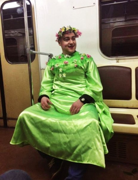 Ждем весну а она в метро катается