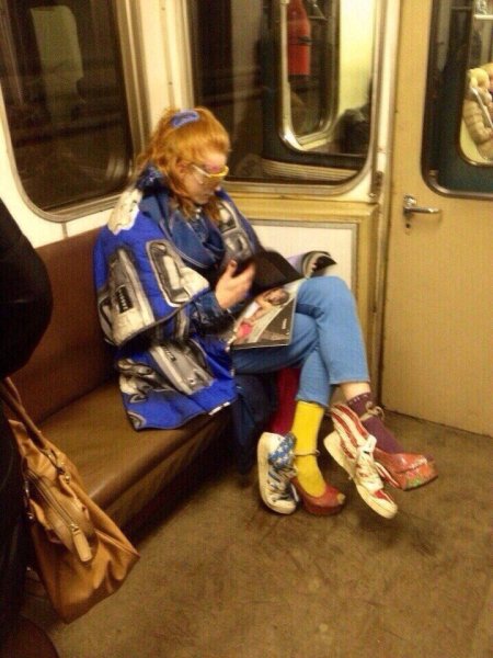 Фрики в Московском метро