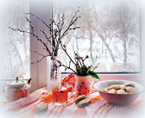 Натюрморт с весенними цветами