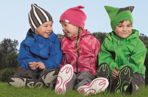 Дети весной горизонтально