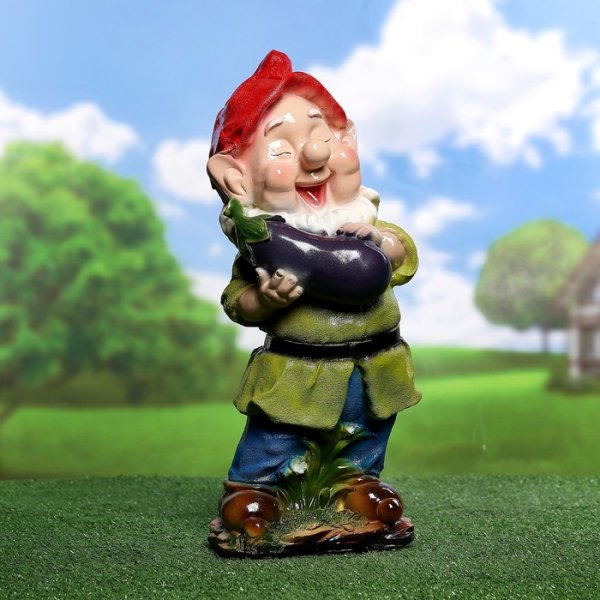 Гном Фарли красный Садовая фигурка