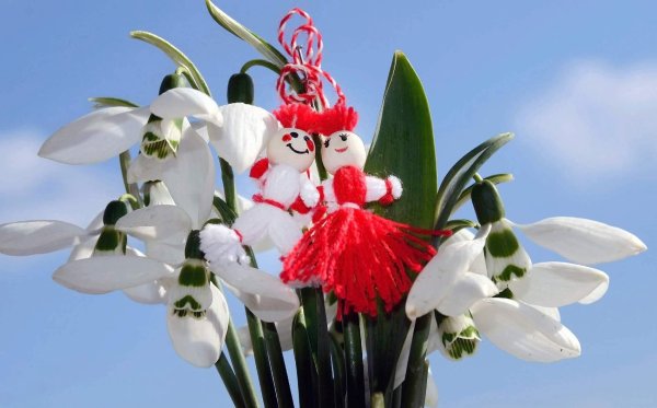 С праздником весны