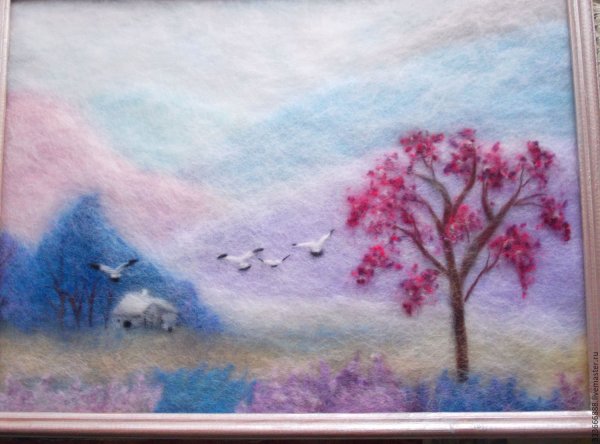 Декоративное панно из шерсти