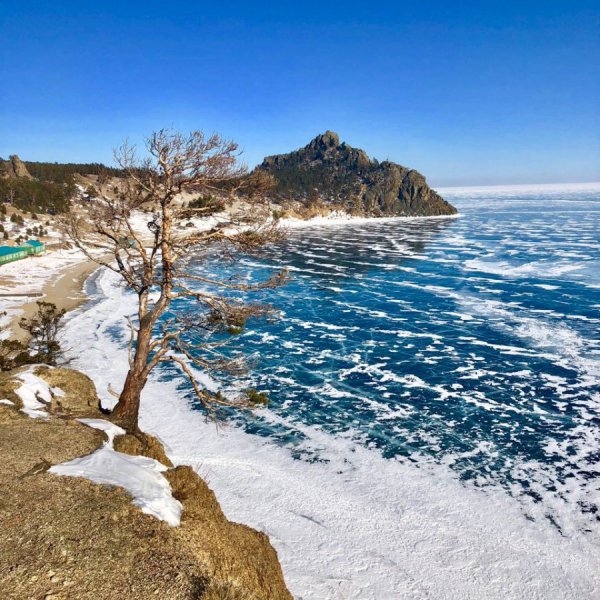 Озеро Байкал Весна