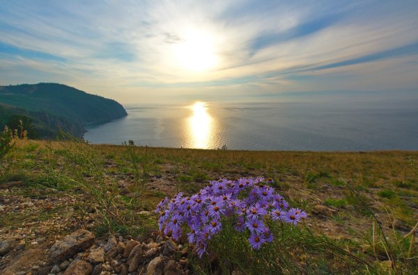 Бухта Песчаная Байкал зима