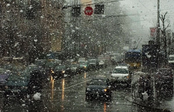 Падал первый снег