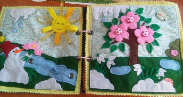 Книжка из фетра времена года