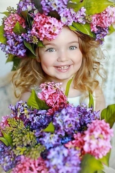 Весенний пейзаж с людьми