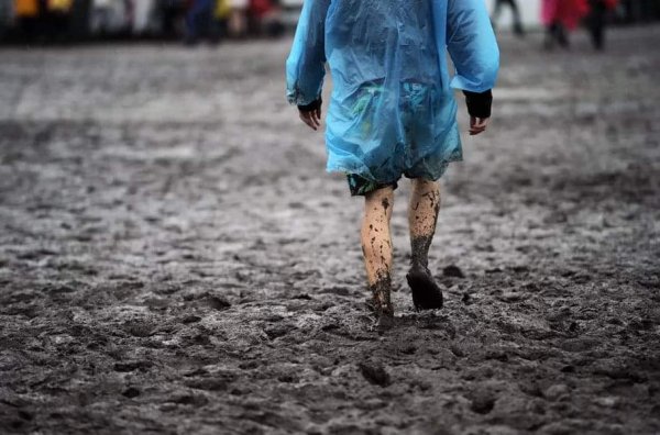 Слякоть на дороге