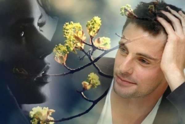 Мужчина думает о женщине