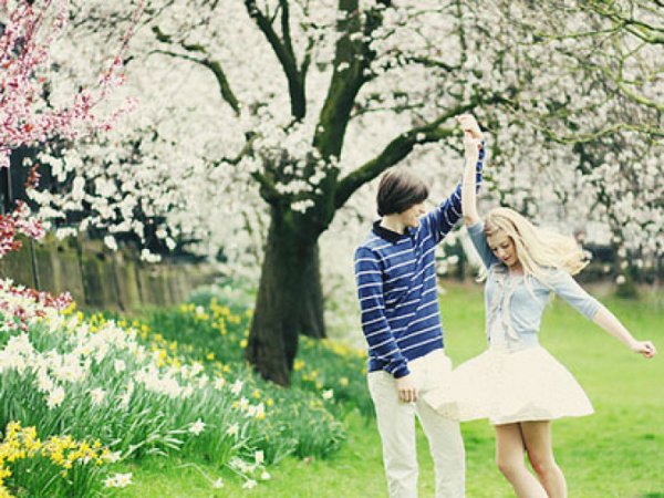 Женщина Весна любовь