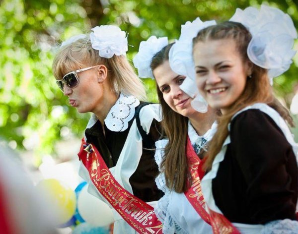 Фон для выпускников школы