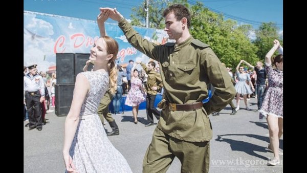 Осенний вальс картина