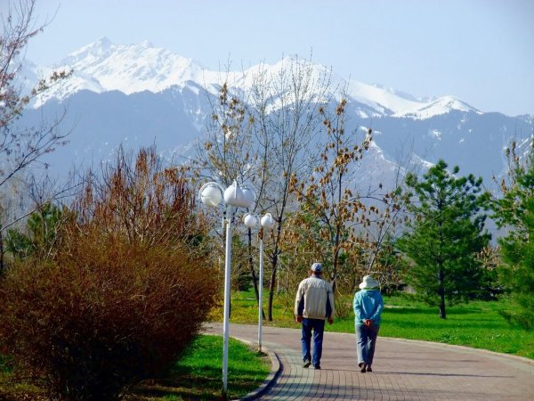 Талдыкорган Весна горы