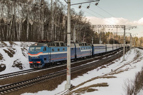 Поезд природа