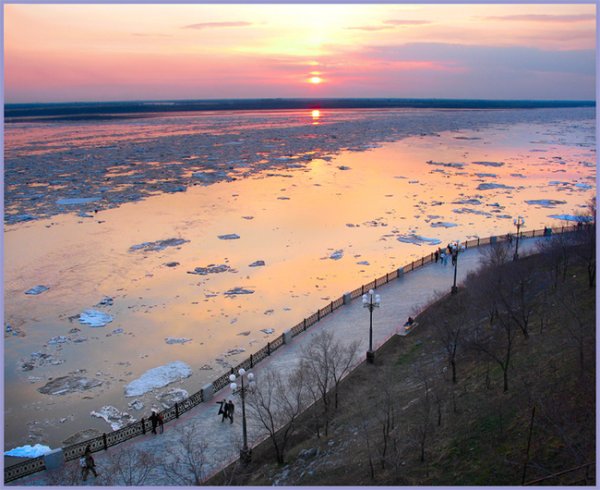 Церковь Цветущая вишня