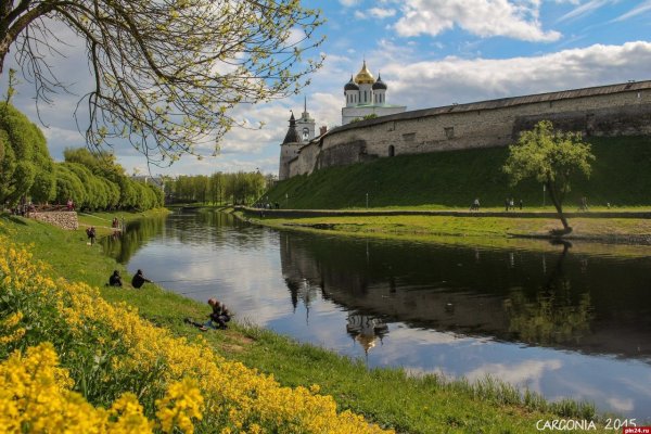 Весенний Псков Кремль