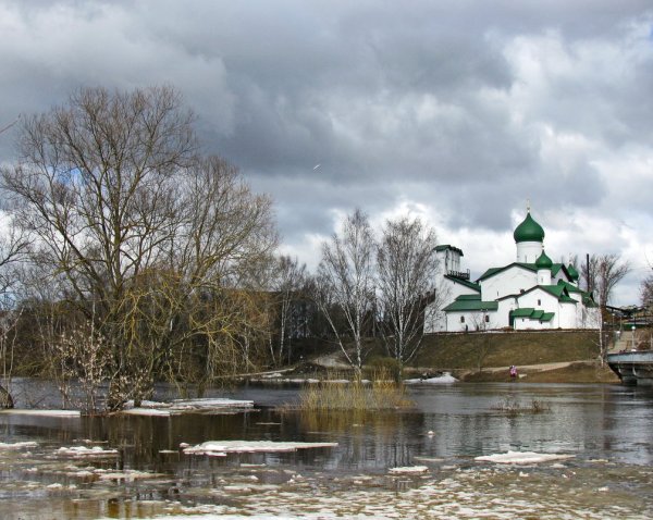 Половодье Выбуты Псков