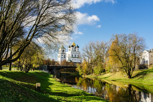 Псков осенью финский парк