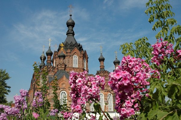 Кремлевский парк весной Вологда
