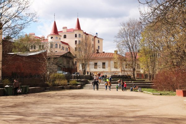 Весёлый городок в Выборге