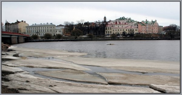 Выборг весной