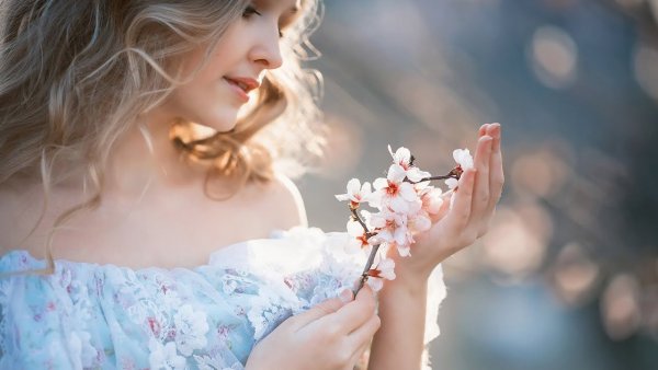 Про весну любовь и красоту