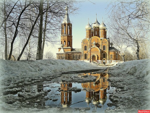 Храм Пятигорск Весна