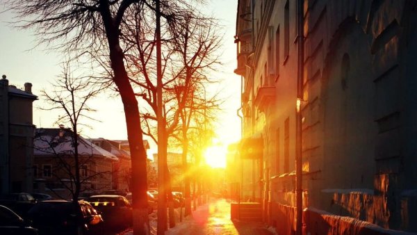 Город утром