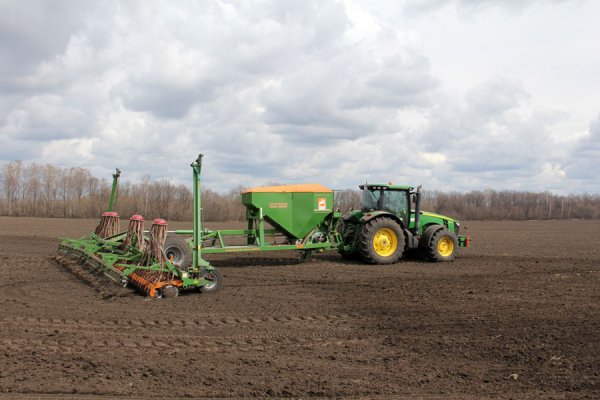 Весенние полевые работы