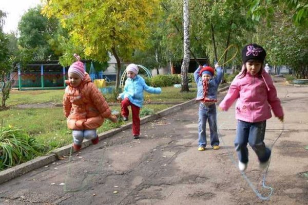 Детская игра ПРЯТКИ