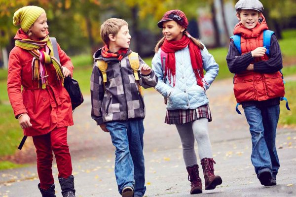 Одежда весной для детей