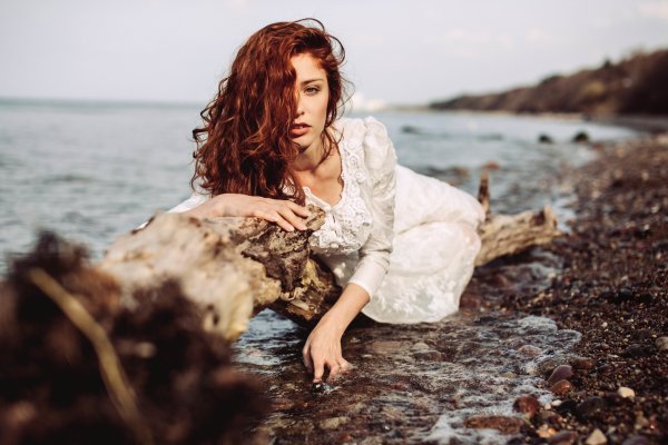 Романтичная девушка