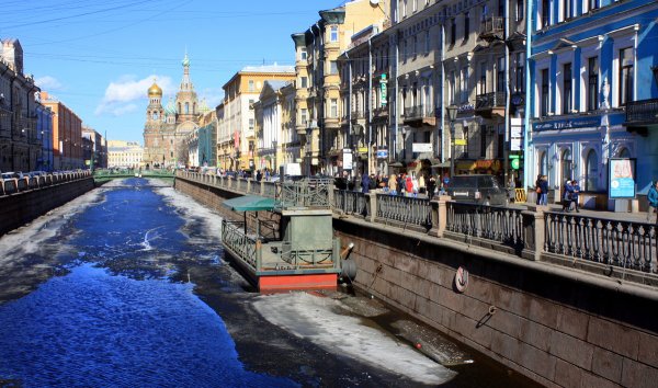 Санкт-Петербург в апреле