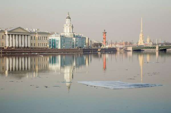 Весна в городе Санкт-Петербург