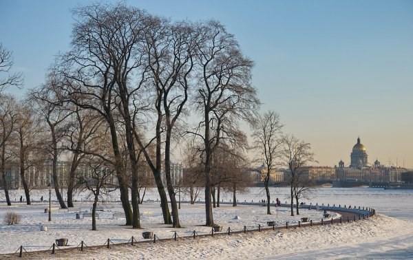 Санкт-Петербург март
