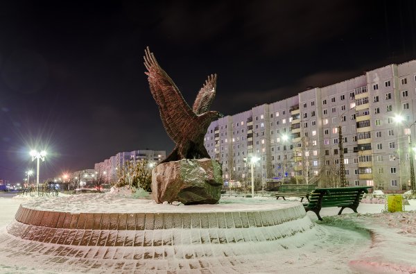 Памятник орла в Братске