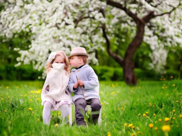 Фотосессия с детьми на природе весной