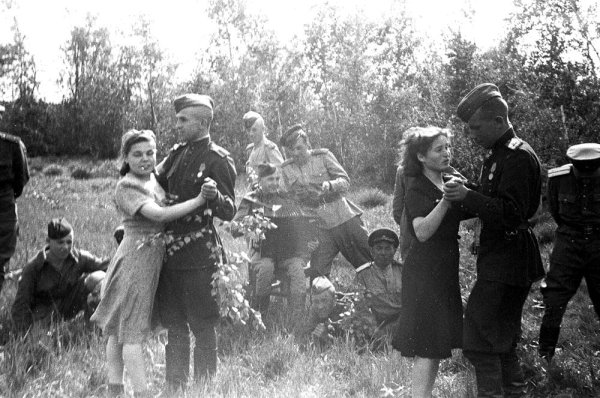 Солдаты на войне