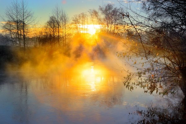Утреннее осеннее солнце